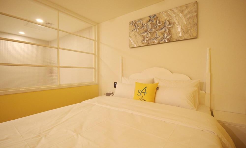 Iksan 4 Seasons Hotel 外观 照片